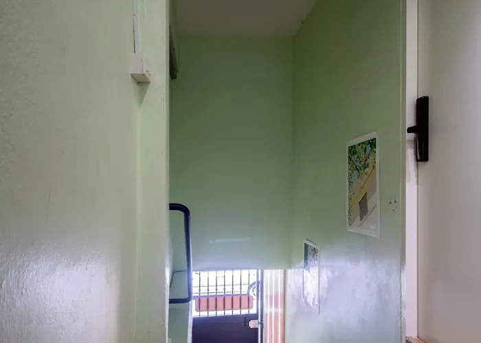 Cozy Corner Bangpho Hostel