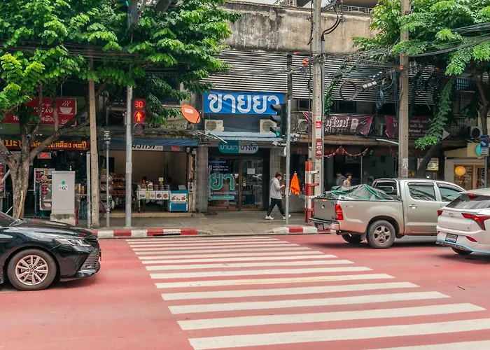 Cozy Corner Bangpho * Bangkok